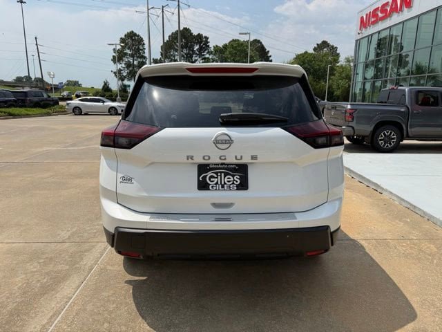 New 2026 Nissan Rogue SV FWD image 4