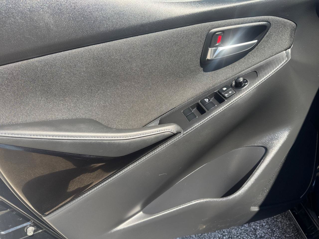 Used 2018 Toyota Yaris iA FWD image 21