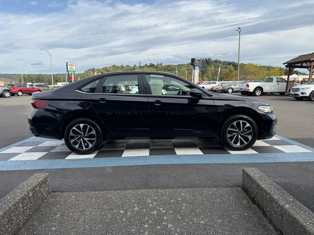 Used 2024 Volkswagen Jetta S image 5