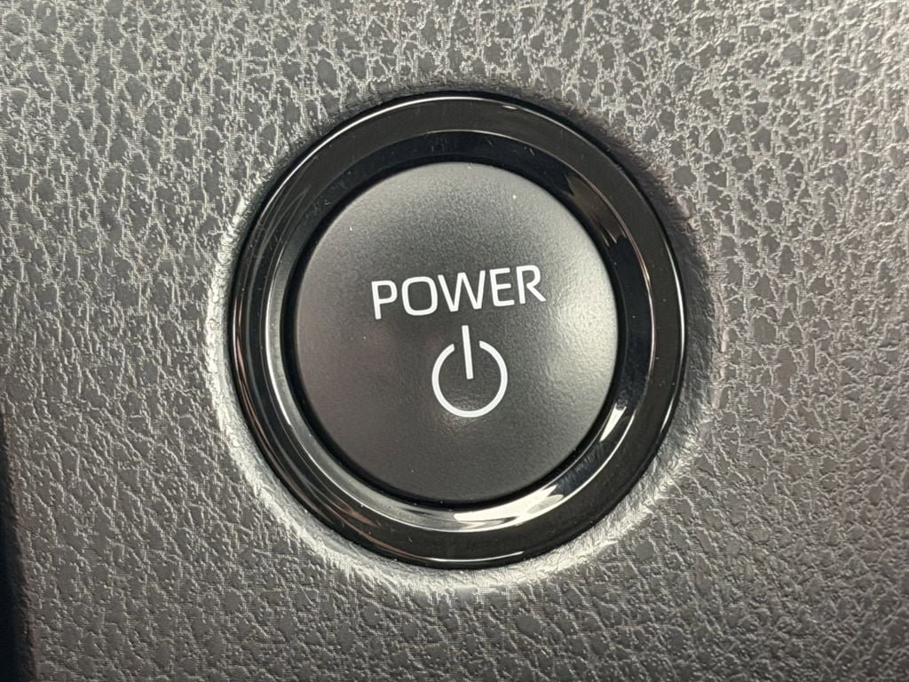Used 2025 Toyota Camry LE FWD image 22