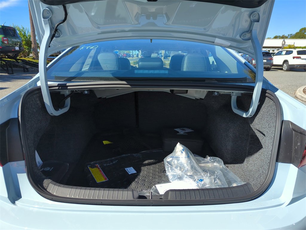 New 2026 Volkswagen Jetta SE image 15