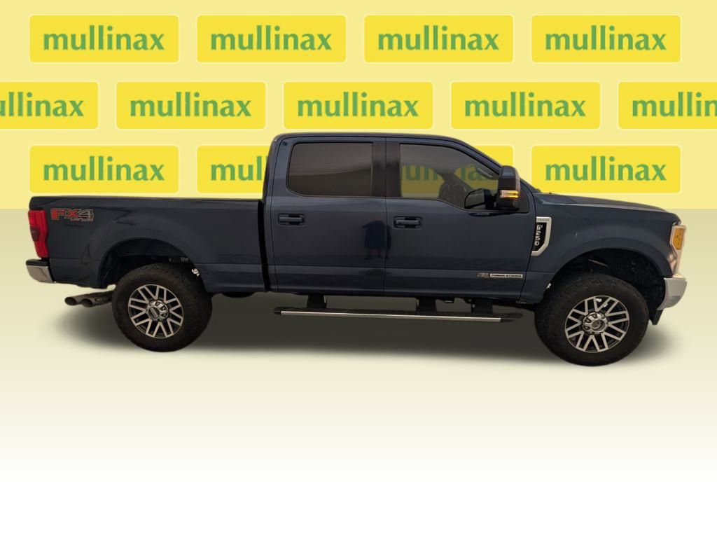 Used 2017 Ford F250 Lariat w/ Lariat Value Package image 2