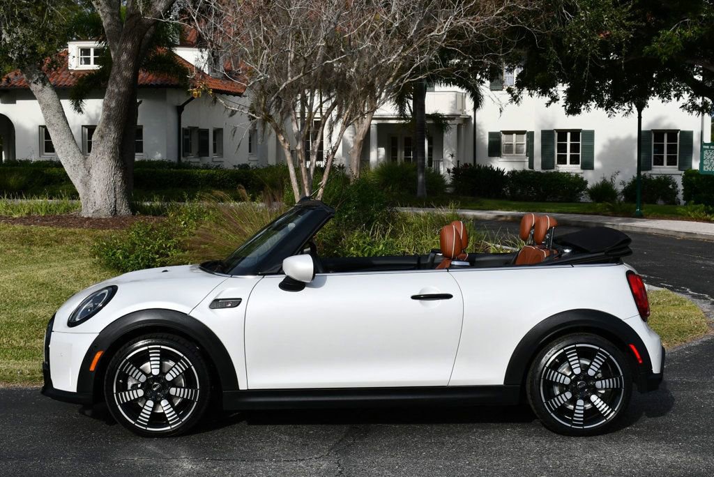 Used 2023 MINI Cooper S image 34