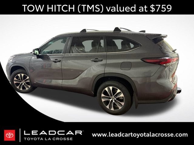 Certified 2024 Toyota Highlander XLE AWD/4WD image 2