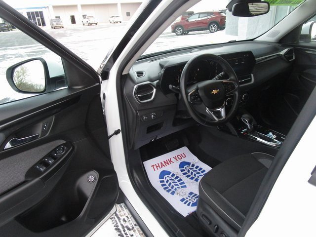 Certified 2024 Chevrolet TrailBlazer LT w/ Convenience Package image 17