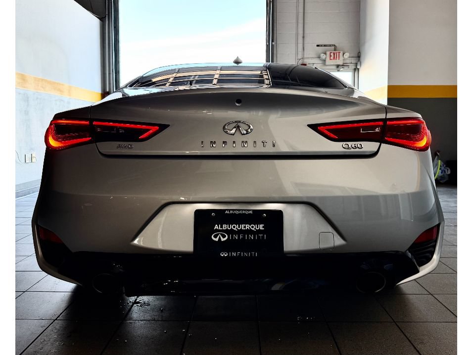 Used 2019 INFINITI Q60 3.0t Luxe w/ Essential Package AWD/4WD image 9