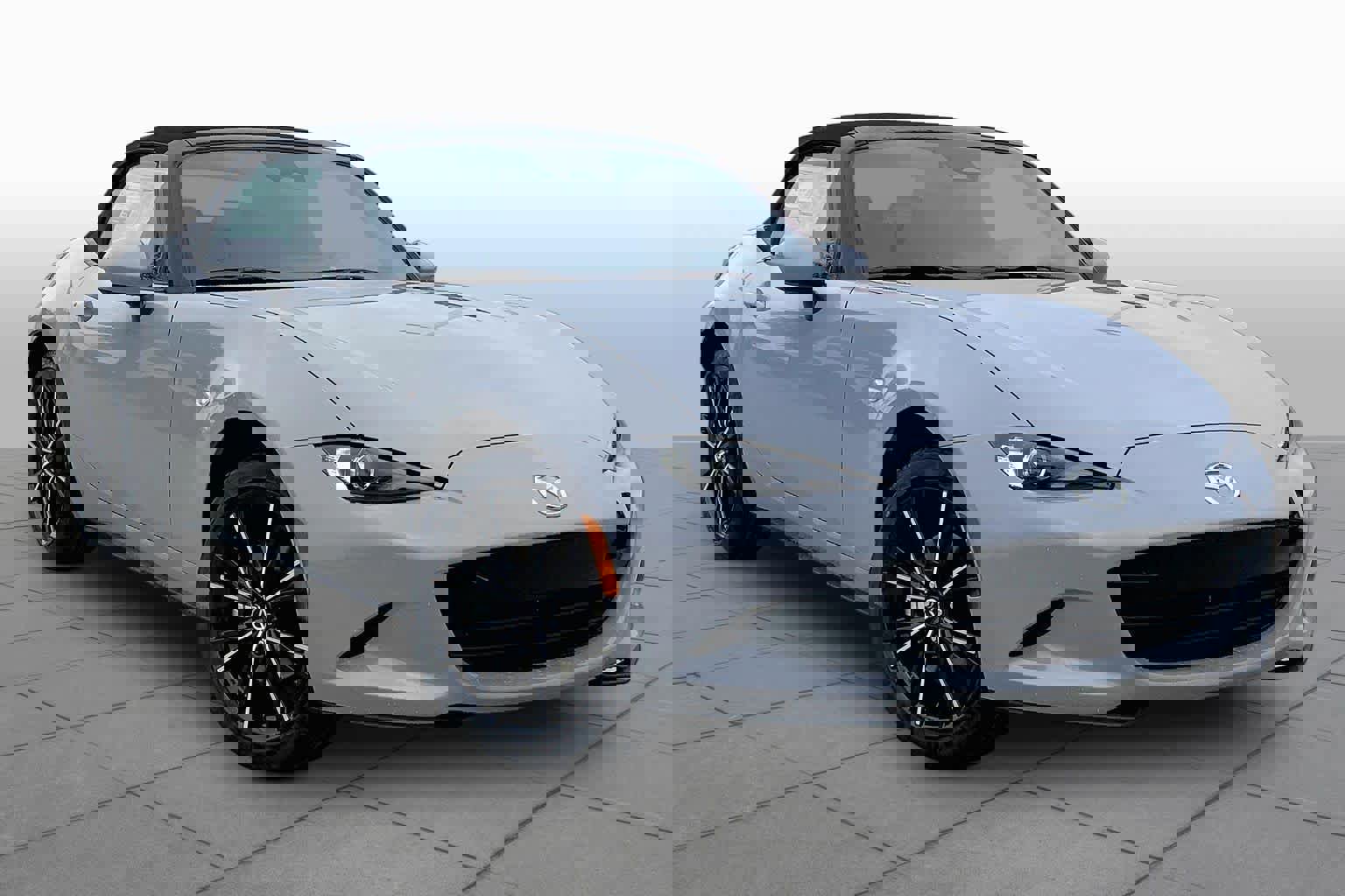 New 2026 MAZDA MX-5 Miata Grand Touring image 2
