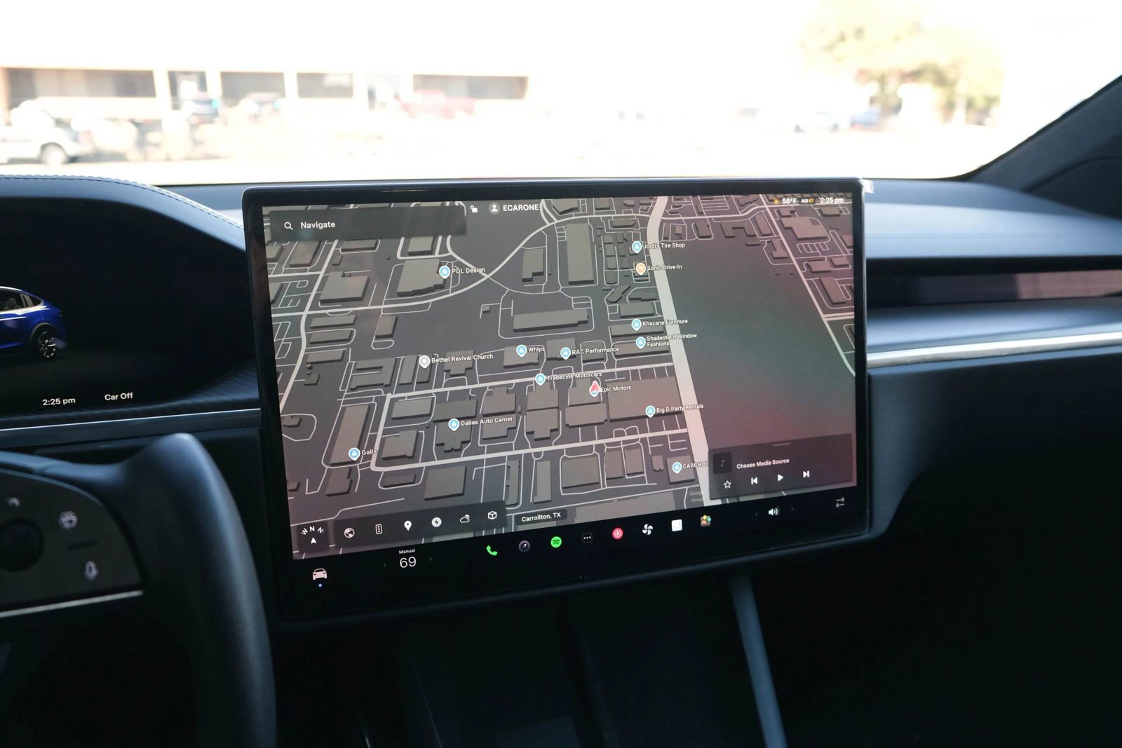 Used 2023 Tesla Model X Plaid image 34