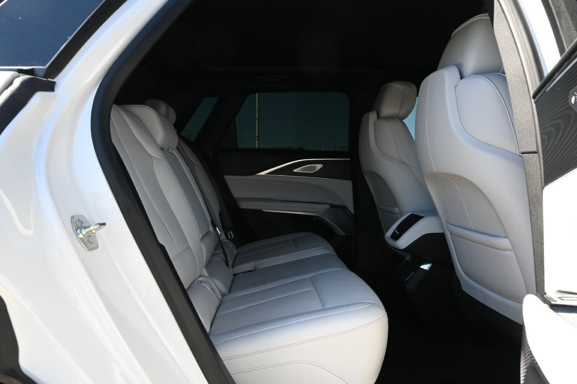 Certified 2025 Cadillac Lyriq Luxury w/ LPO, Floor Liner Package RWD image 22