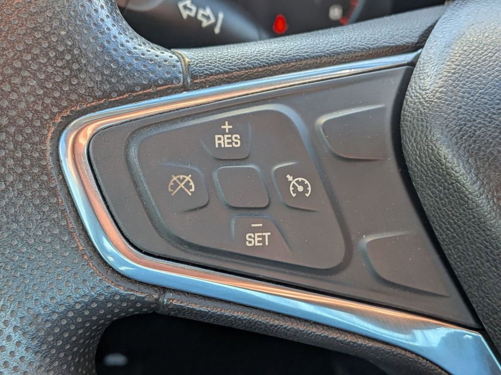 Used 2020 Chevrolet Malibu LT image 19