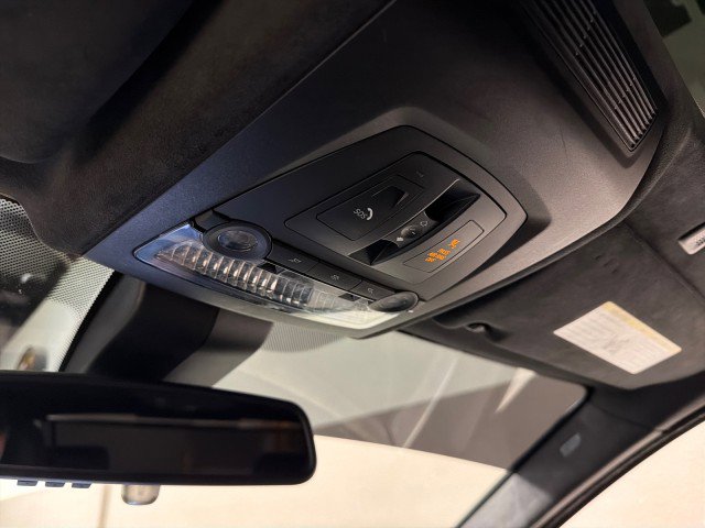 Used 2015 BMW M5 image 34