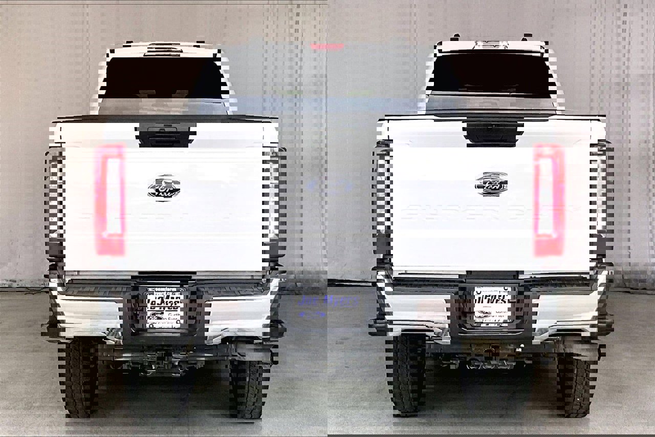 Used 2023 Ford F250 XLT w/ FX4 Off-Road Package image 3