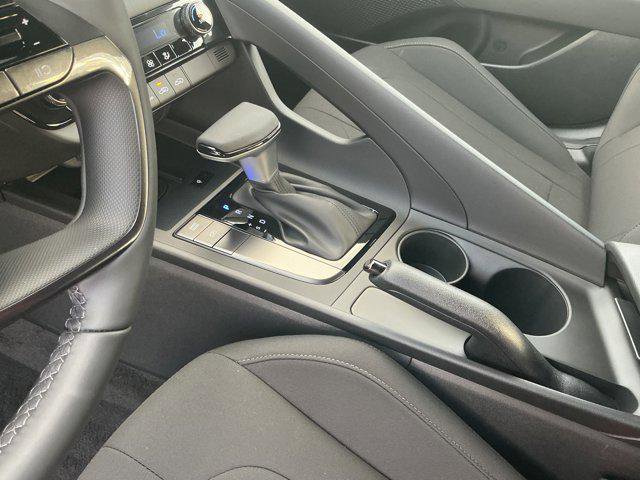 New 2025 Hyundai Elantra Sport image 8