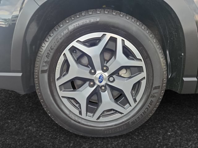 Used 2020 Subaru Forester Premium AWD/4WD image 4