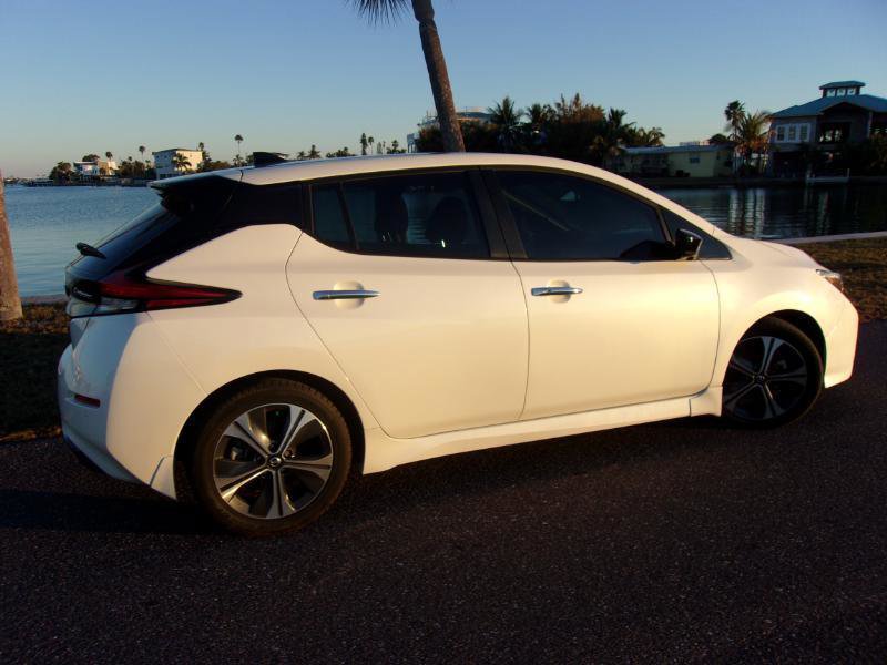 Used 2020 Nissan Leaf SV w/ SV Technology Package image 8