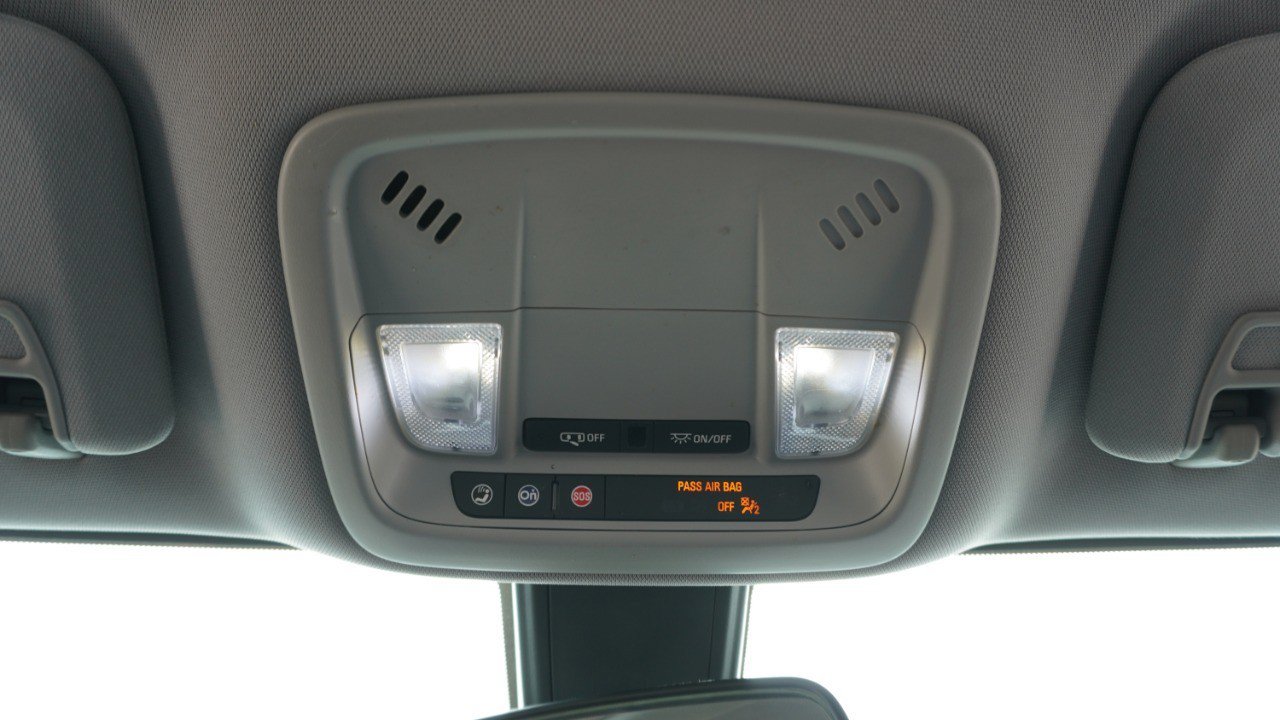 Used 2020 Chevrolet Malibu LT FWD image 24