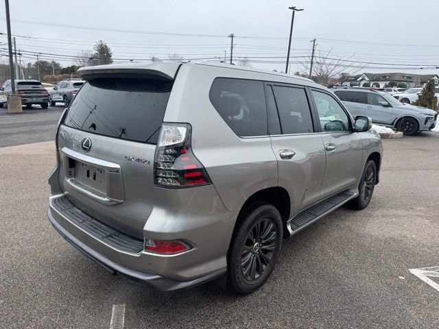 Used 2023 Lexus GX 460 Premium w/ Accessory Package image 16
