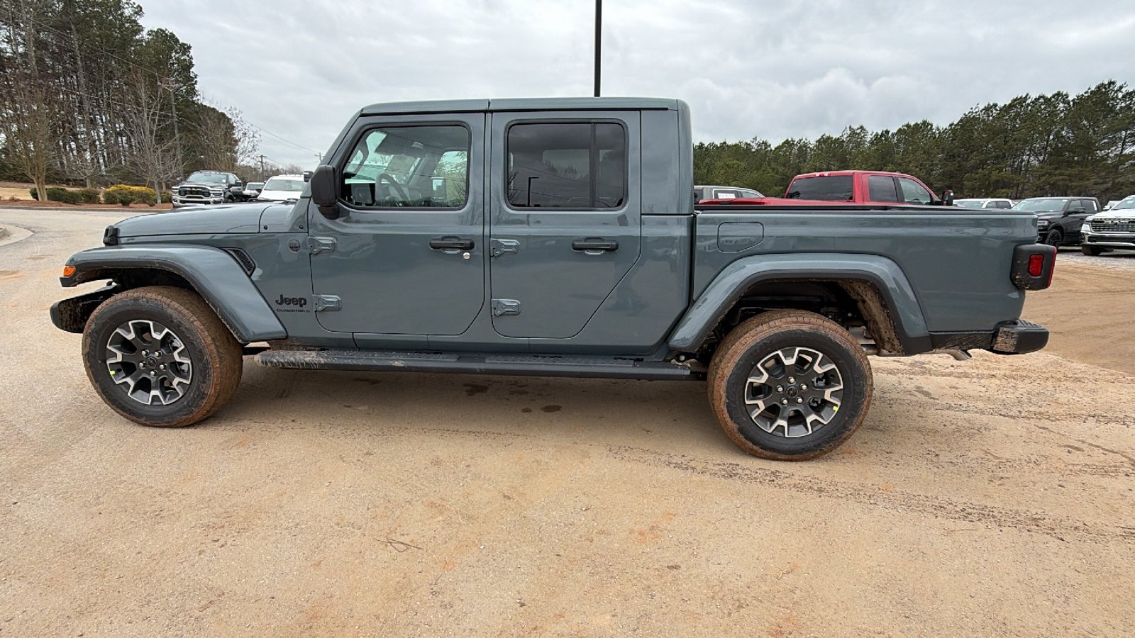New 2026 Jeep Gladiator Sport AWD/4WD image 11