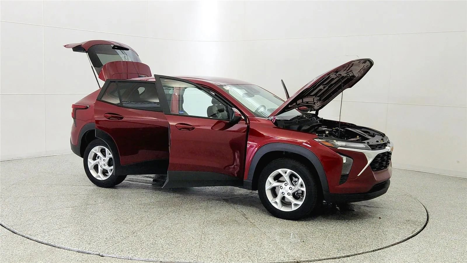 Used 2024 Chevrolet Trax LS w/ LS Convenience Package FWD image 9