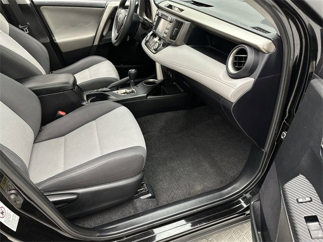 Used 2015 Toyota RAV4 XLE image 24