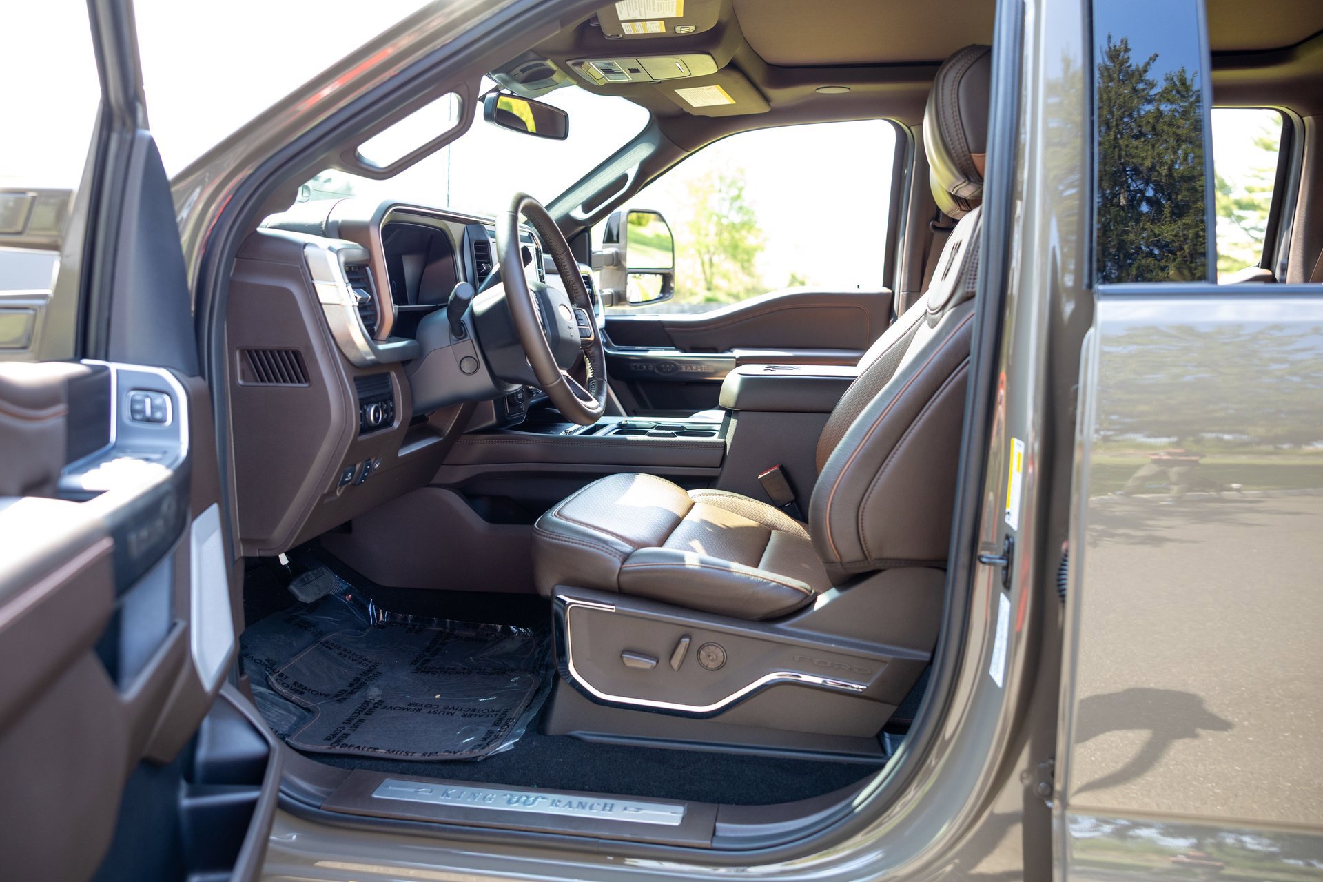Used 2026 Ford F450 King Ranch w/ Chrome Package AWD/4WD image 19