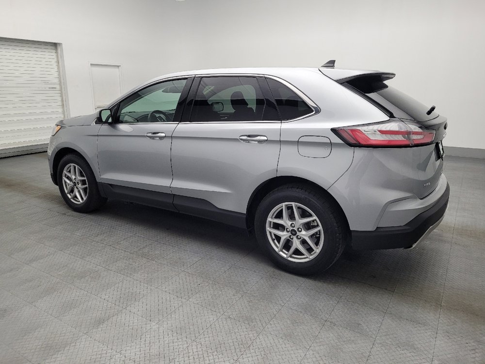 Used 2024 Ford Edge SEL image 3