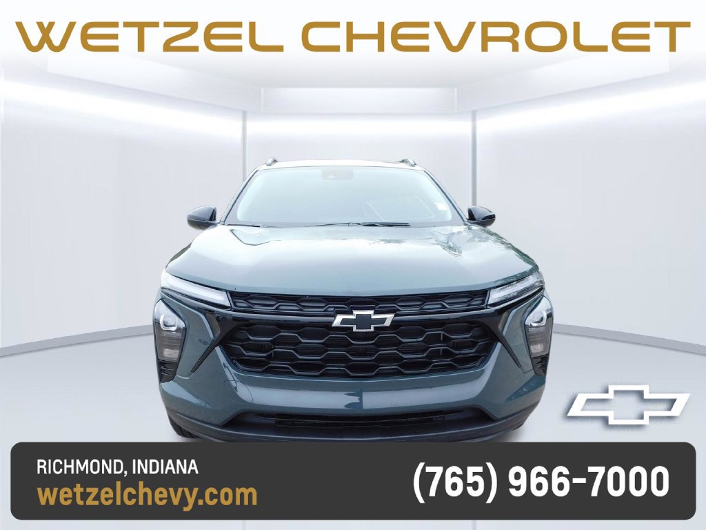 New 2026 Chevrolet Trax LT w/ Midnight Edition FWD image 8