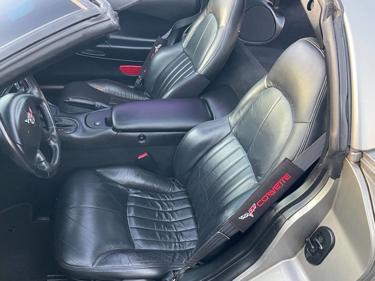 Used 2000 Chevrolet Corvette Coupe image 14