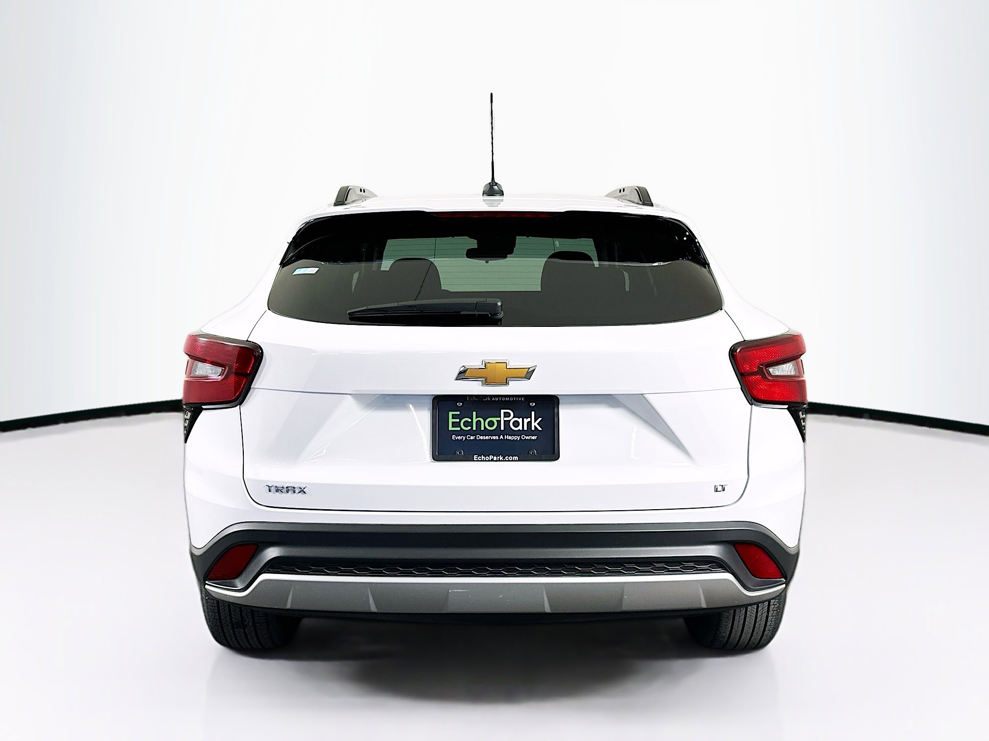 Used 2025 Chevrolet Trax LT image 7