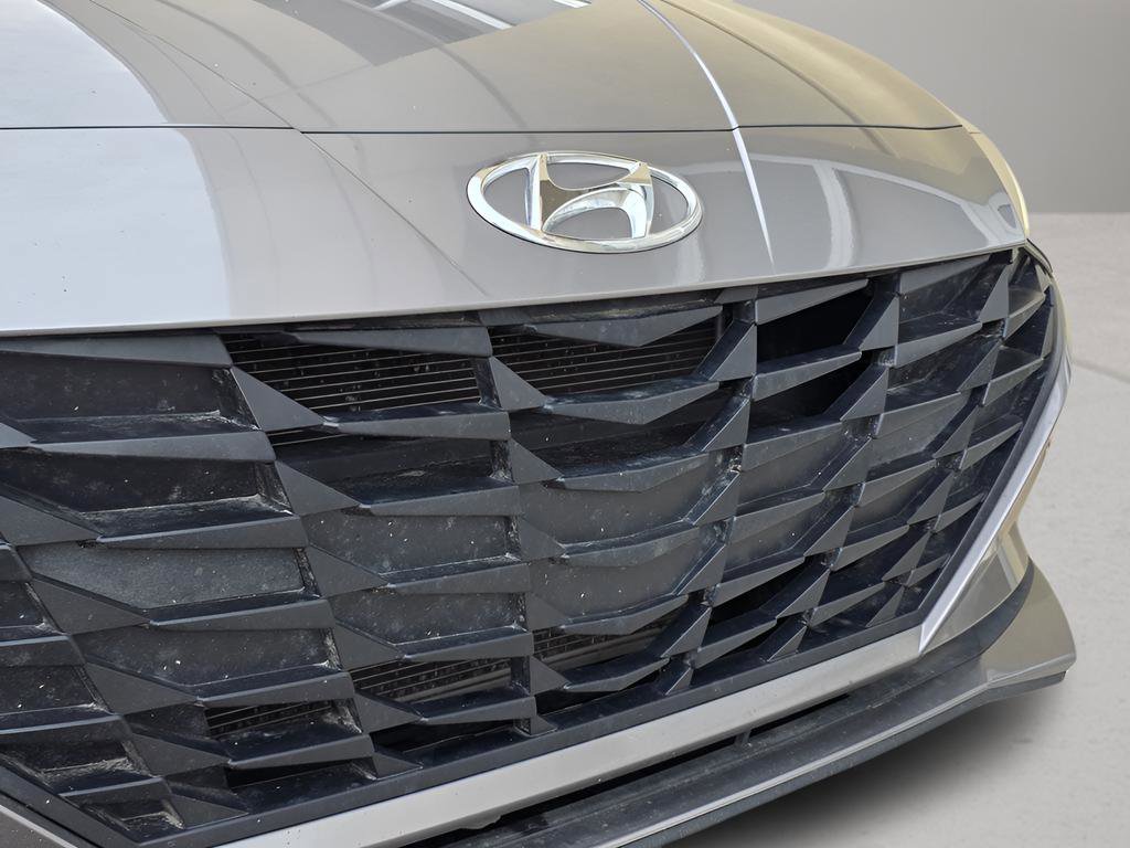 Used 2023 Hyundai Elantra SEL image 9