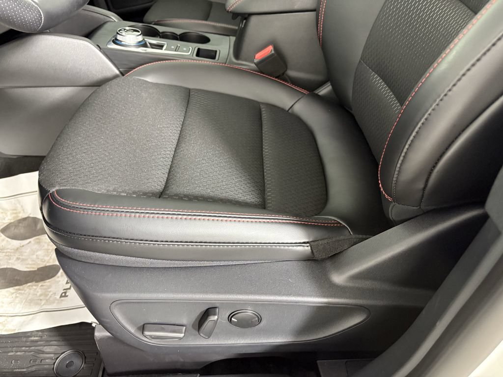 New 2025 Ford Escape ST-Line Select w/ Tech Pack #1 AWD/4WD image 19