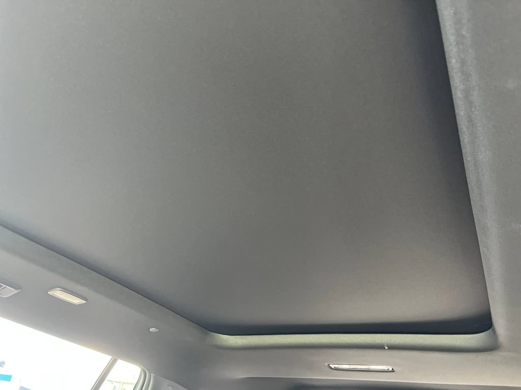 New 2026 Chevrolet Traverse RS w/ LPO, Floor Liner Package FWD image 21