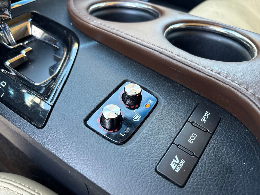 Used 2015 Toyota Avalon XLE Touring FWD image 20