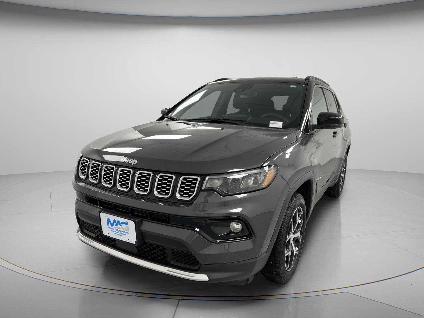 Used 2024 Jeep Compass Limited AWD/4WD image 4