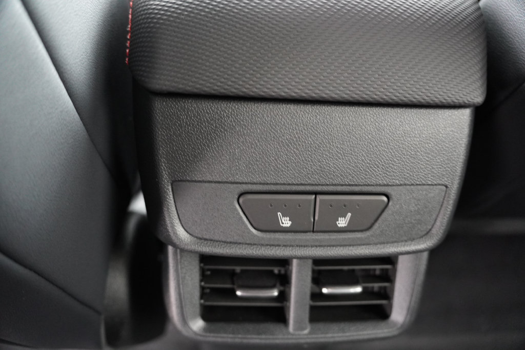 New 2027 Chevrolet Equinox RS w/ Safety and Technology Package AWD/4WD image 12