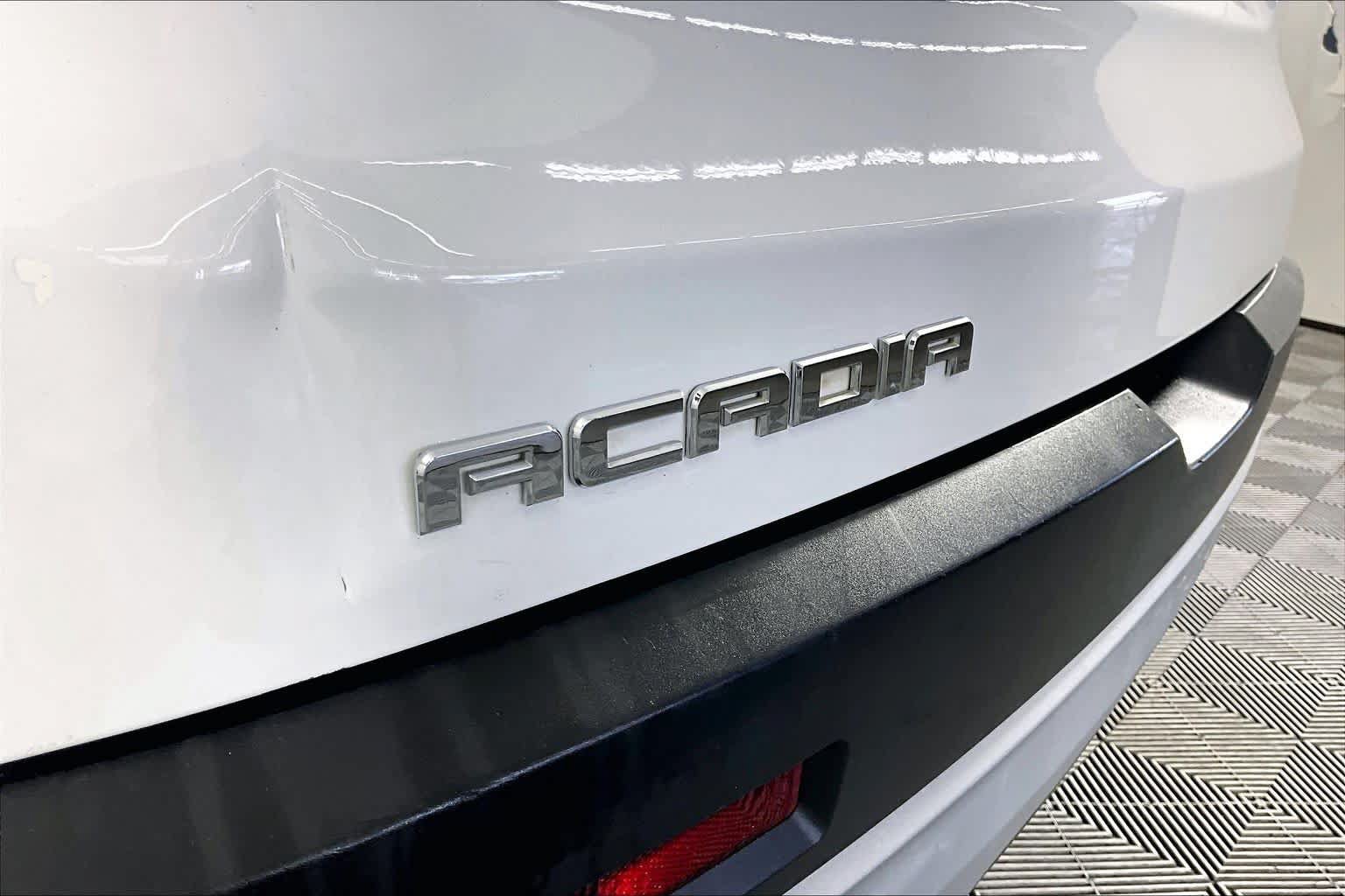 Used 2019 GMC Acadia SLE FWD image 29