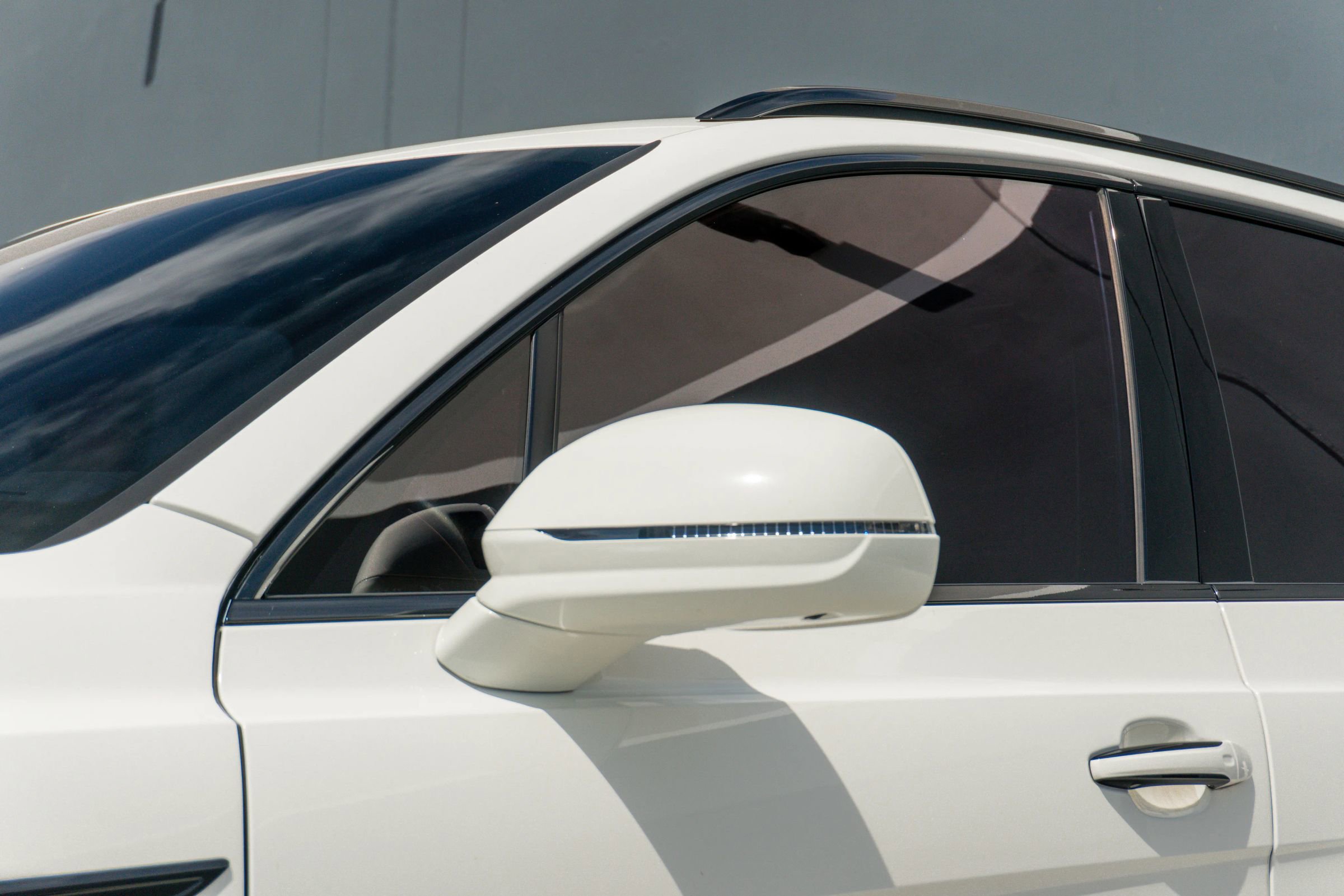 Used 2023 Bentley Bentayga image 29