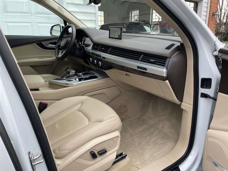Used 2019 Audi Q7 2.0T Premium Plus w/ Premium Plus Package image 27