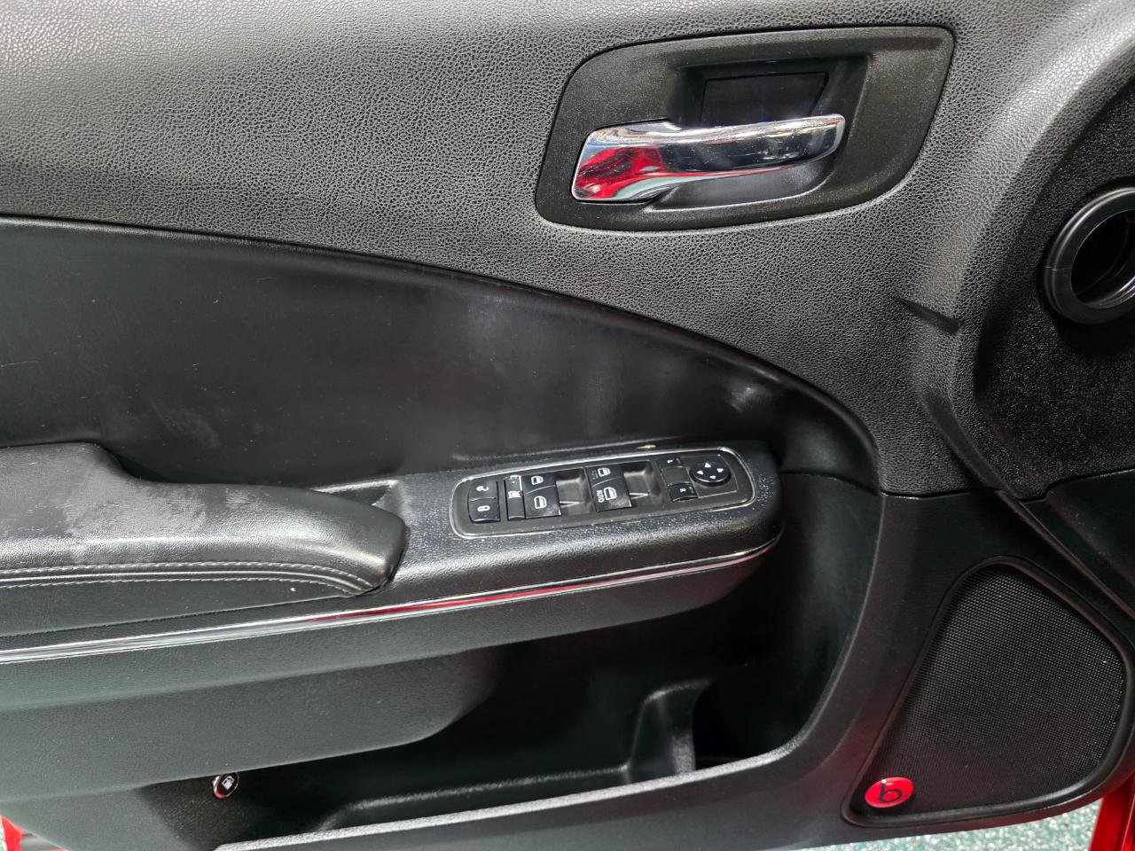 Used 2014 Dodge Charger SXT image 17