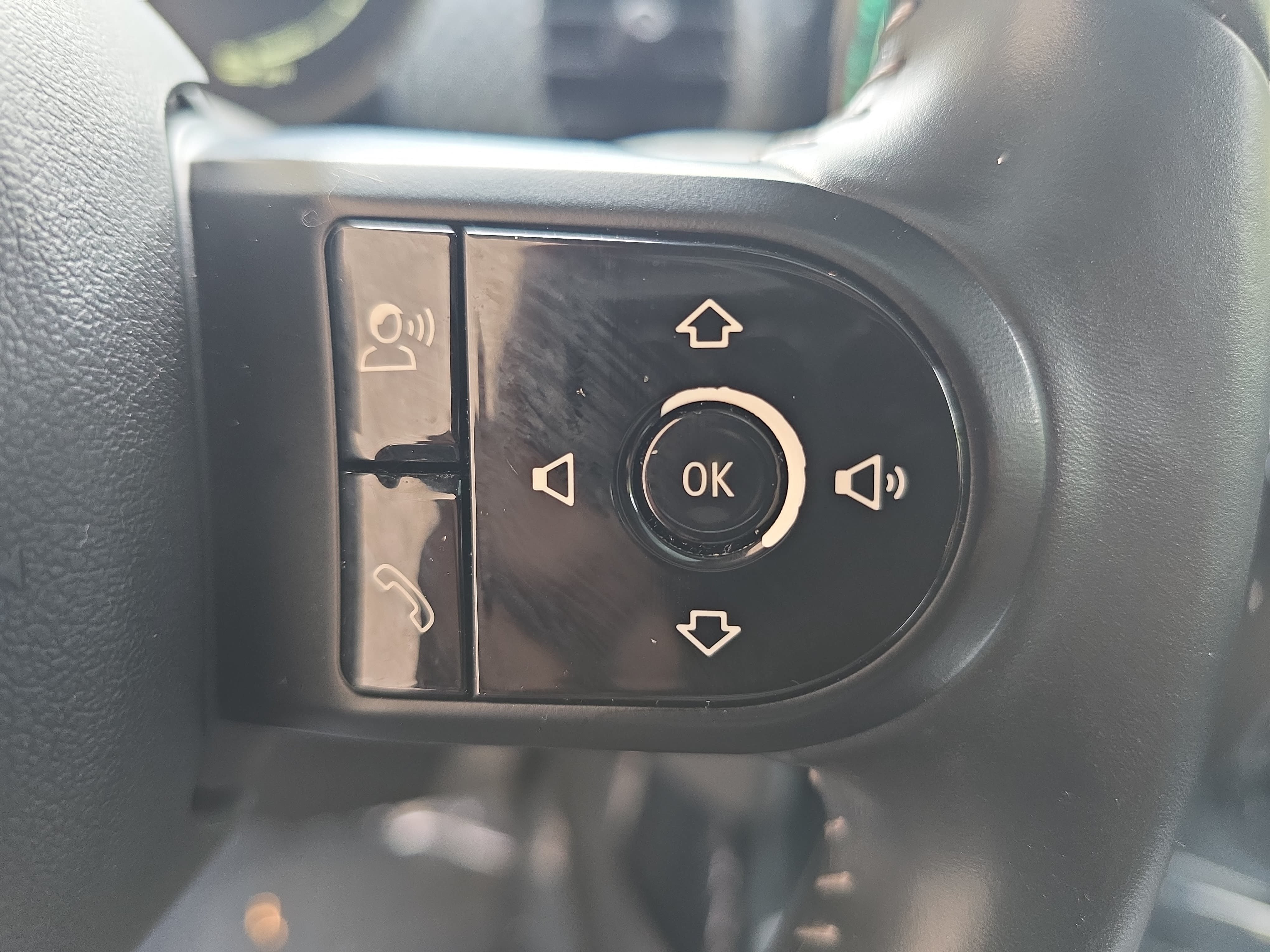 Used 2023 MINI Cooper SE FWD image 17