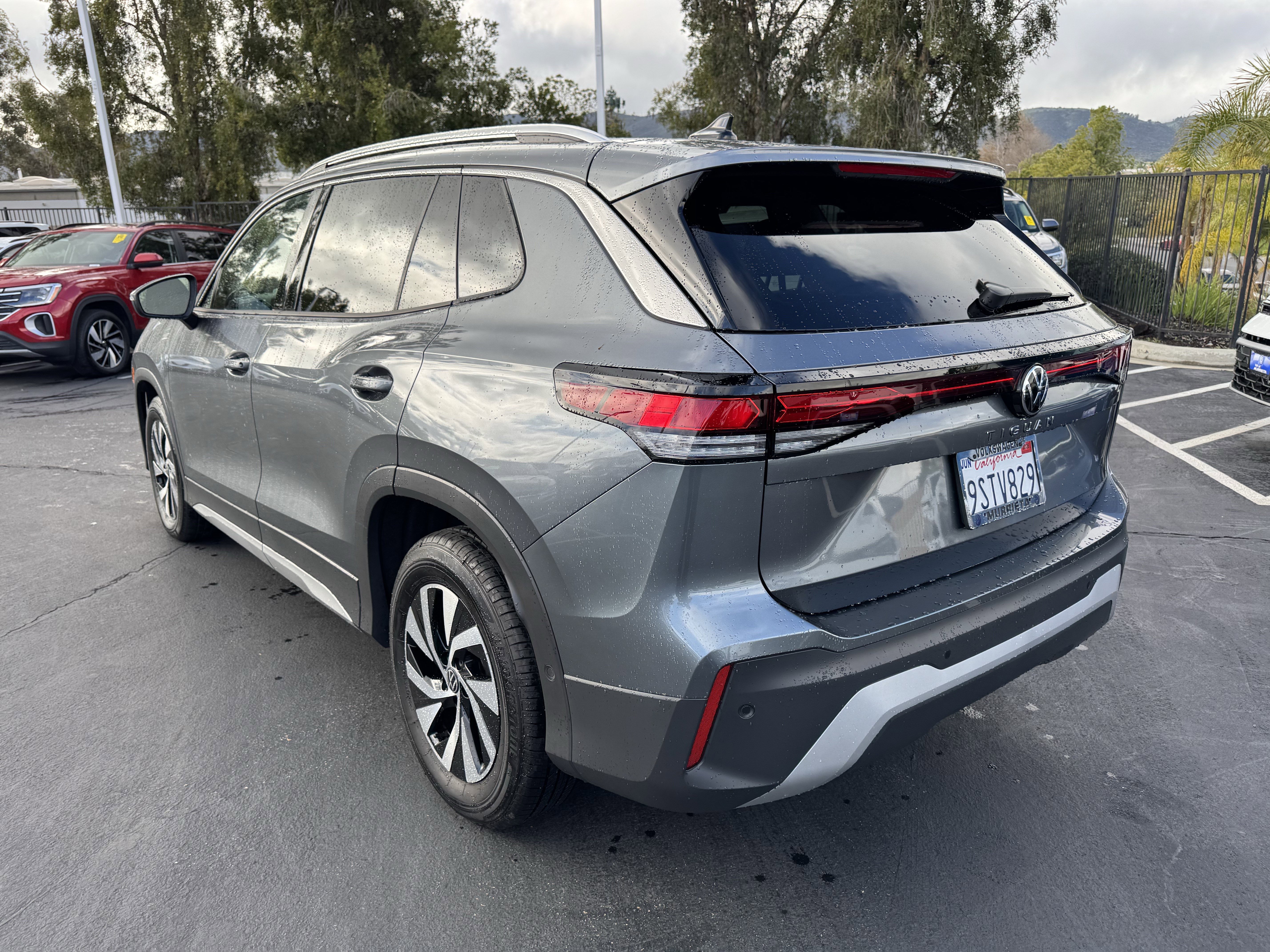 Used 2025 Volkswagen Tiguan S image 8