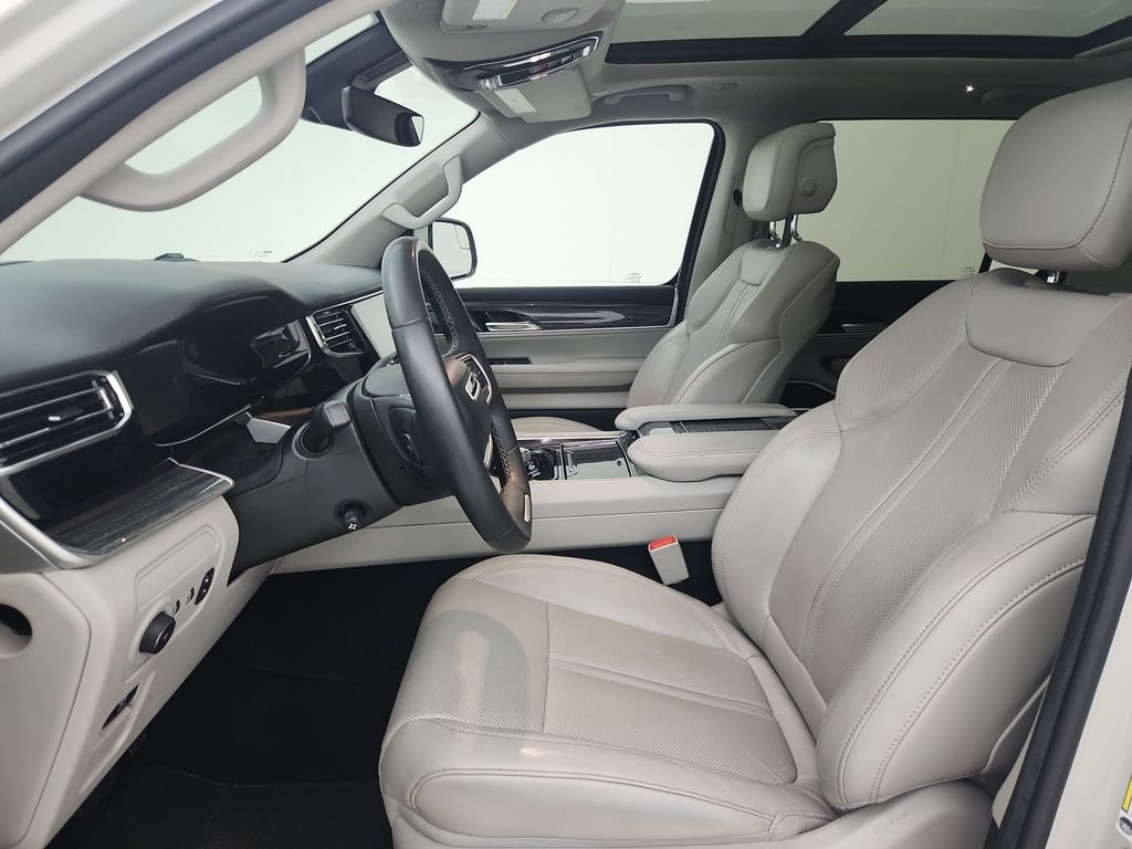 Certified 2022 Jeep Wagoneer Series III w/ Premium Group I AWD/4WD image 20