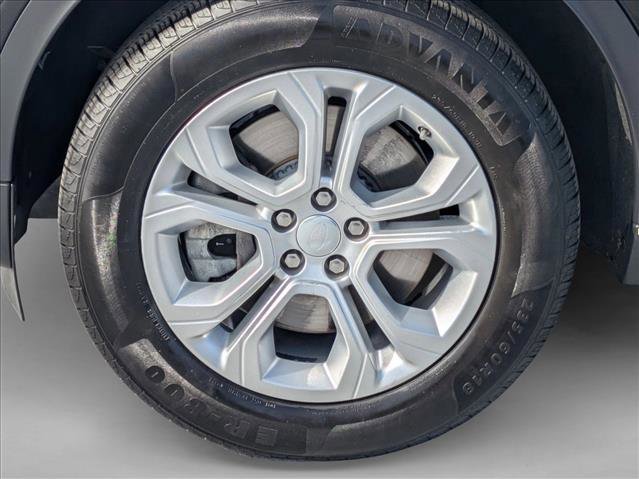 Used 2020 Land Rover Discovery Sport S image 24