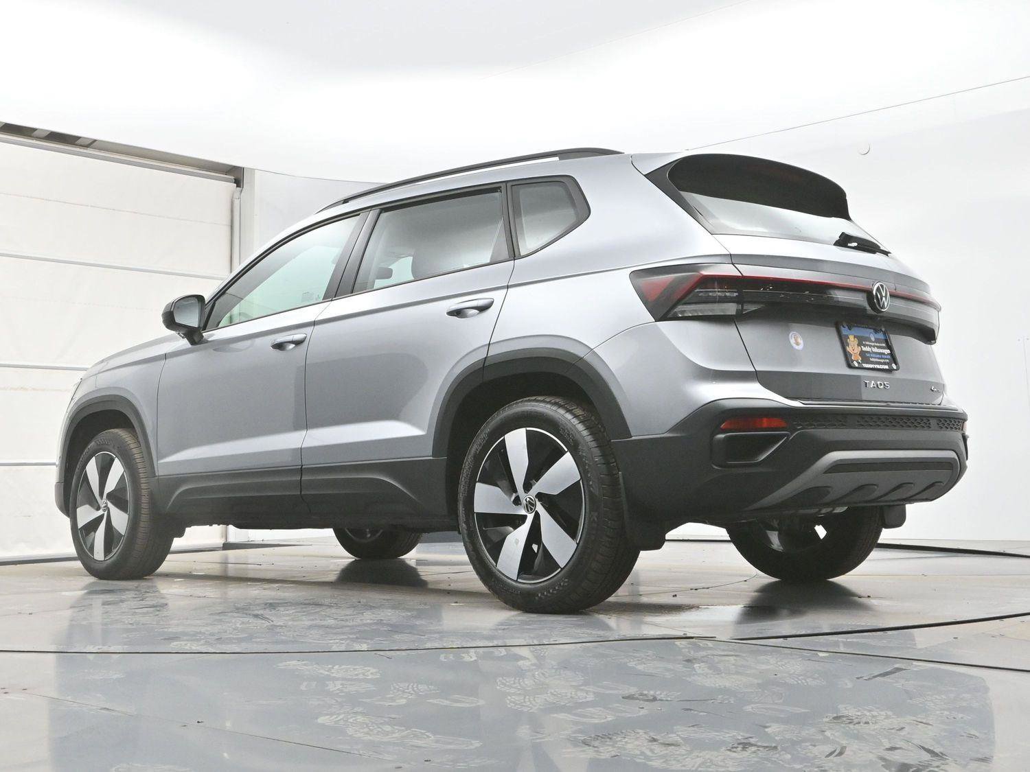 Certified 2025 Volkswagen Taos S w/ Taos Adventure Package (SXB) AWD/4WD image 28