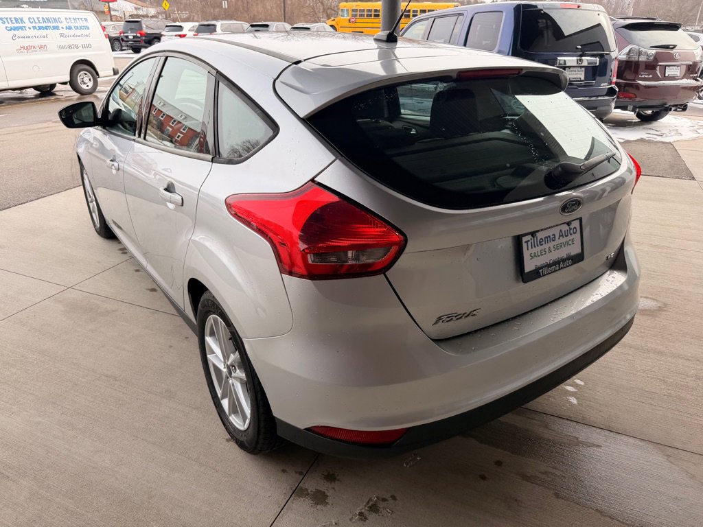 Used 2018 Ford Focus SE image 5