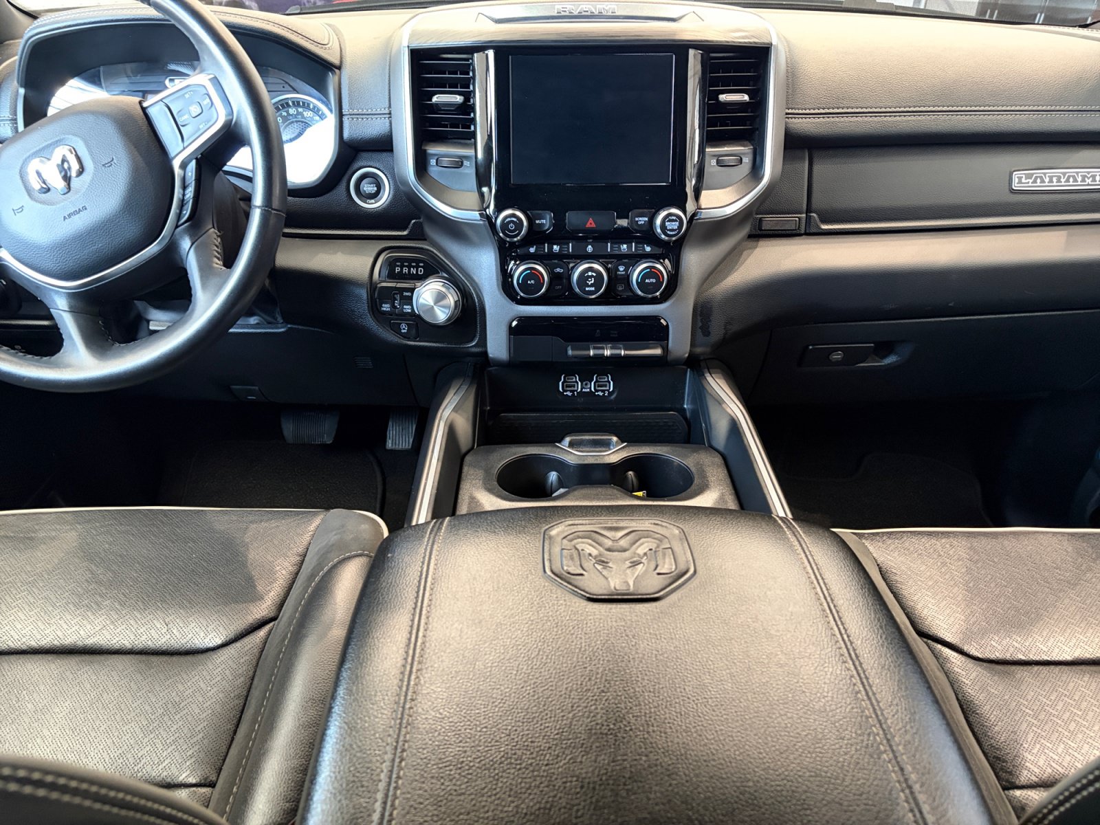 Used 2024 RAM 1500 Laramie AWD/4WD image 17