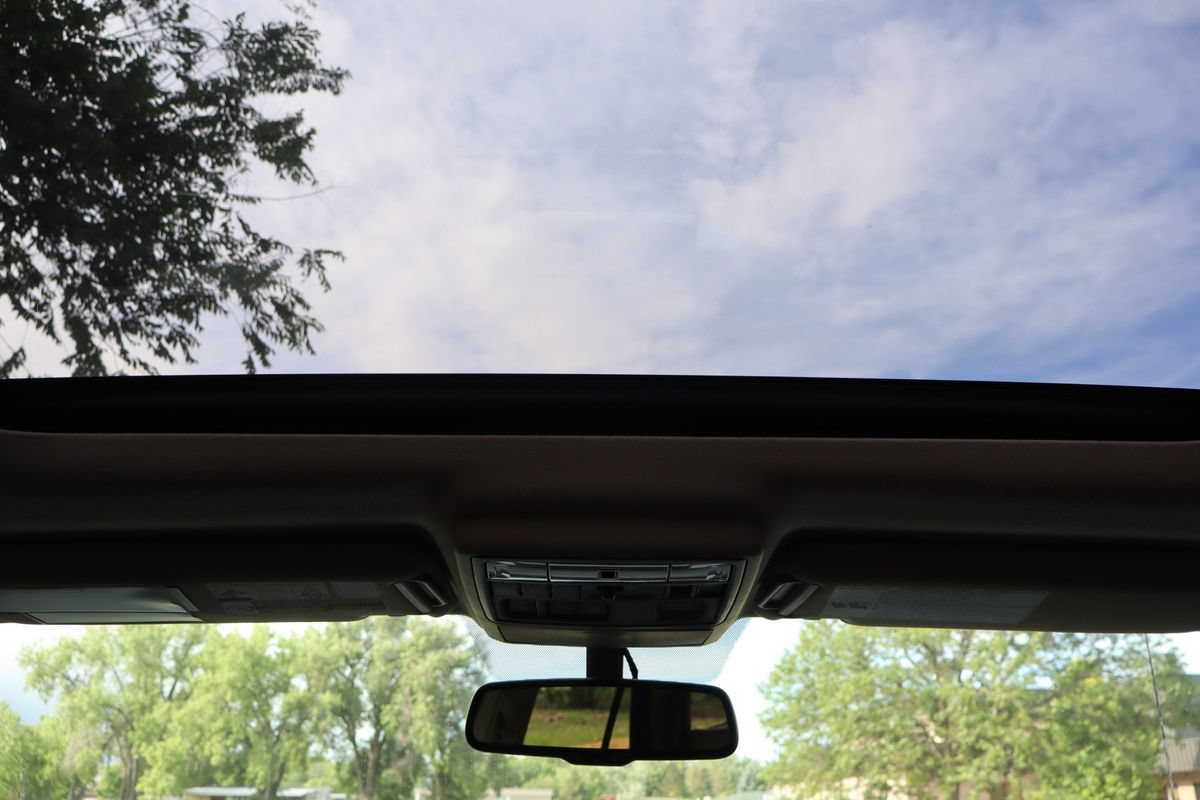 Used 2011 Toyota 4Runner Limited AWD/4WD image 29