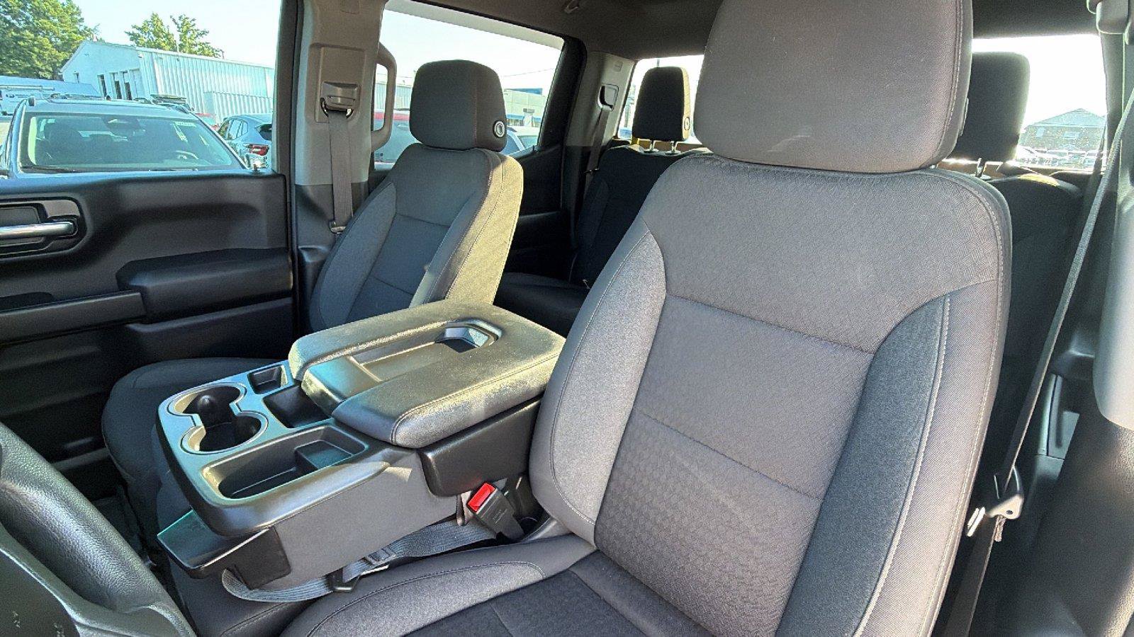 Used 2023 Chevrolet Silverado 1500 Custom Trail Boss AWD/4WD image 4