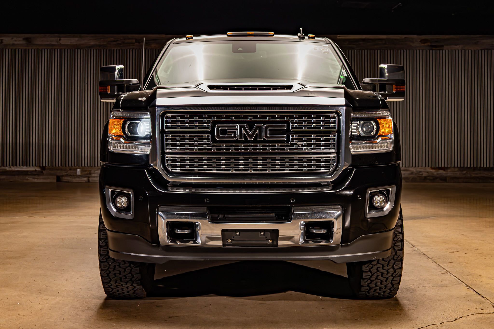 Used 2019 GMC Sierra 2500 Denali w/ Duramax Plus Package video 2