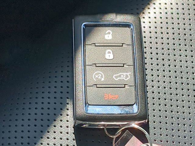 Certified 2023 Jeep Grand Cherokee Summit image 33